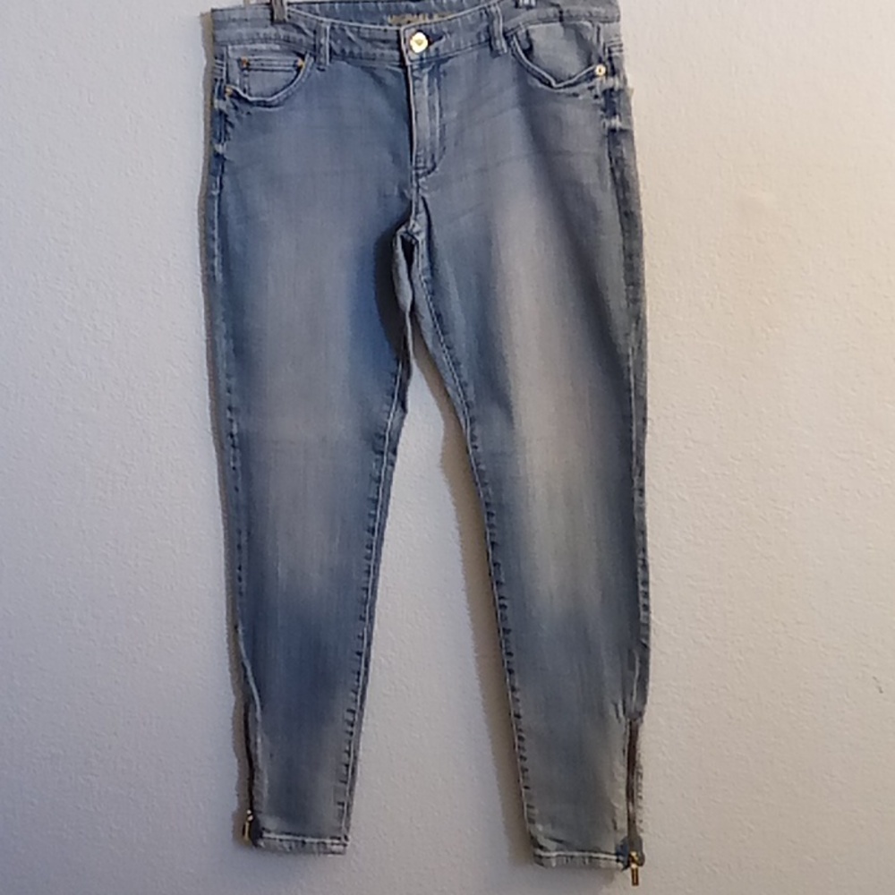 Women's Skinny Jeans in Light Blue